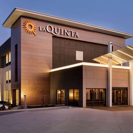 La Quinta Inn & Suites By Wyndham St Louis Route 66 Windsor Springs Esterno foto