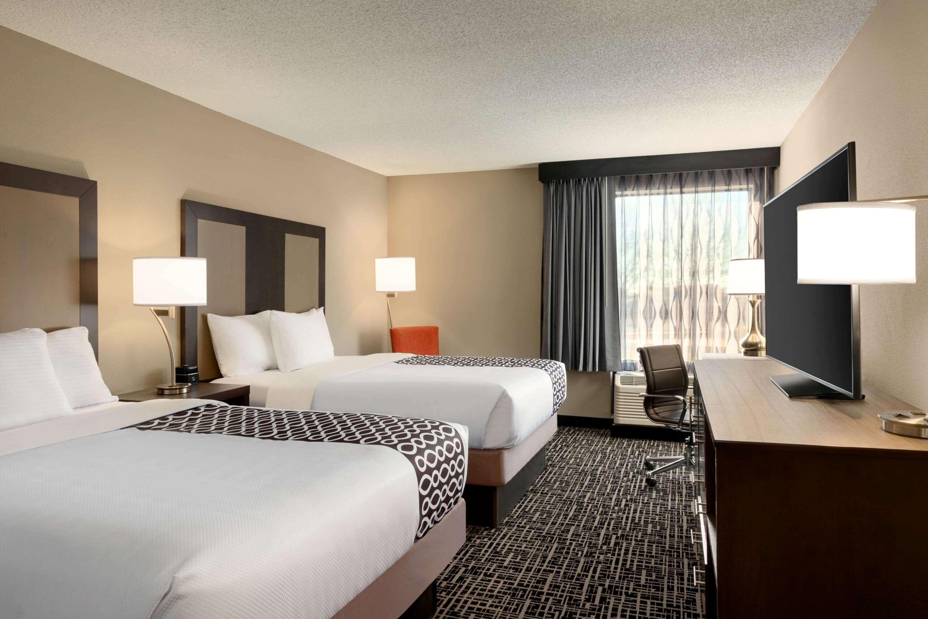La Quinta Inn & Suites By Wyndham St Louis Route 66 Windsor Springs Esterno foto