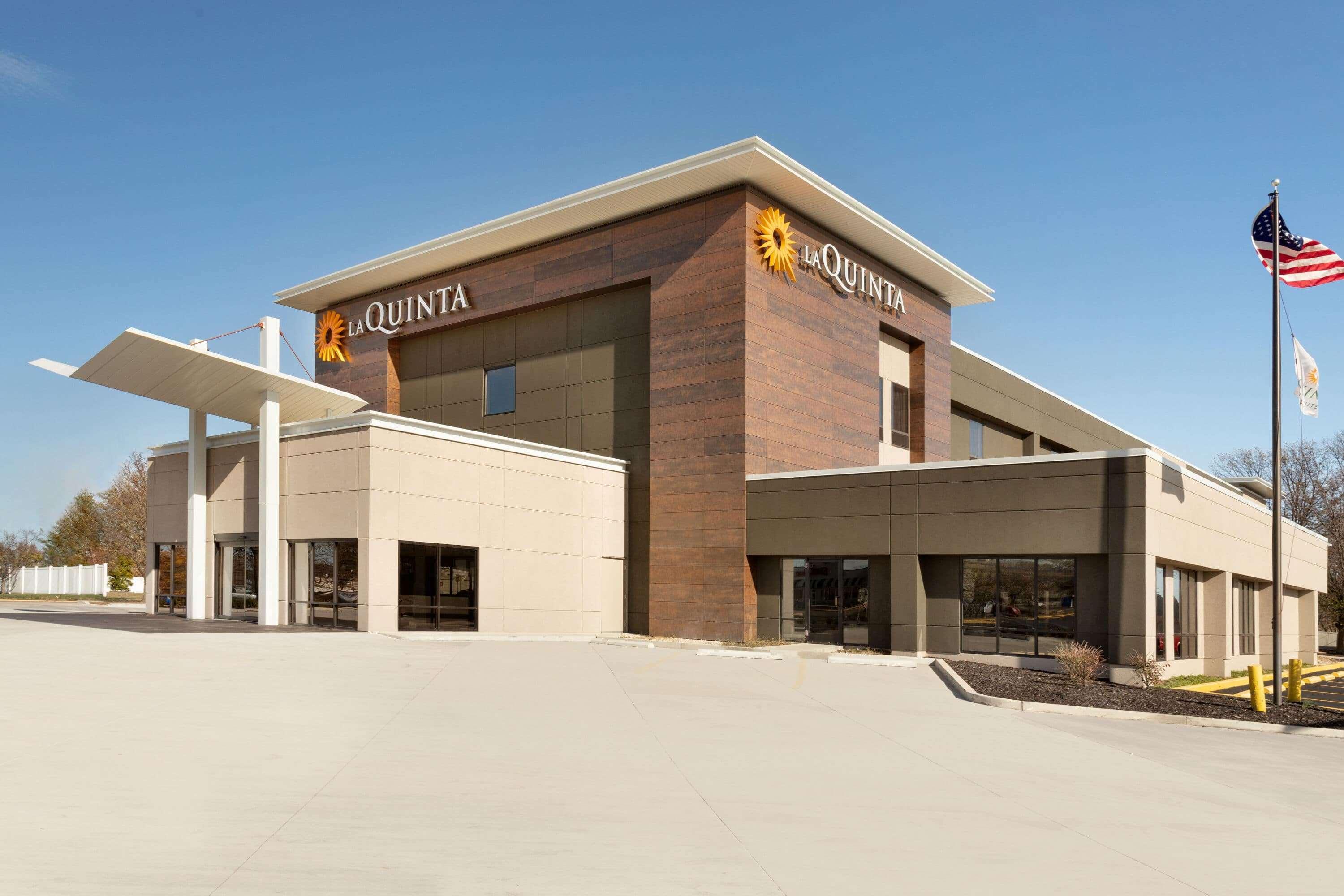 La Quinta Inn & Suites By Wyndham St Louis Route 66 Windsor Springs Esterno foto