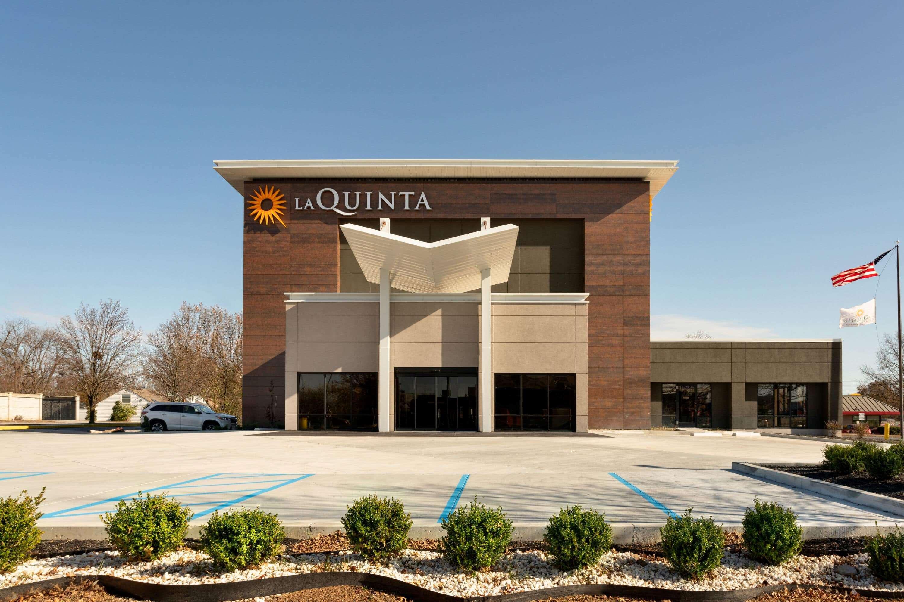 La Quinta Inn & Suites By Wyndham St Louis Route 66 Windsor Springs Esterno foto