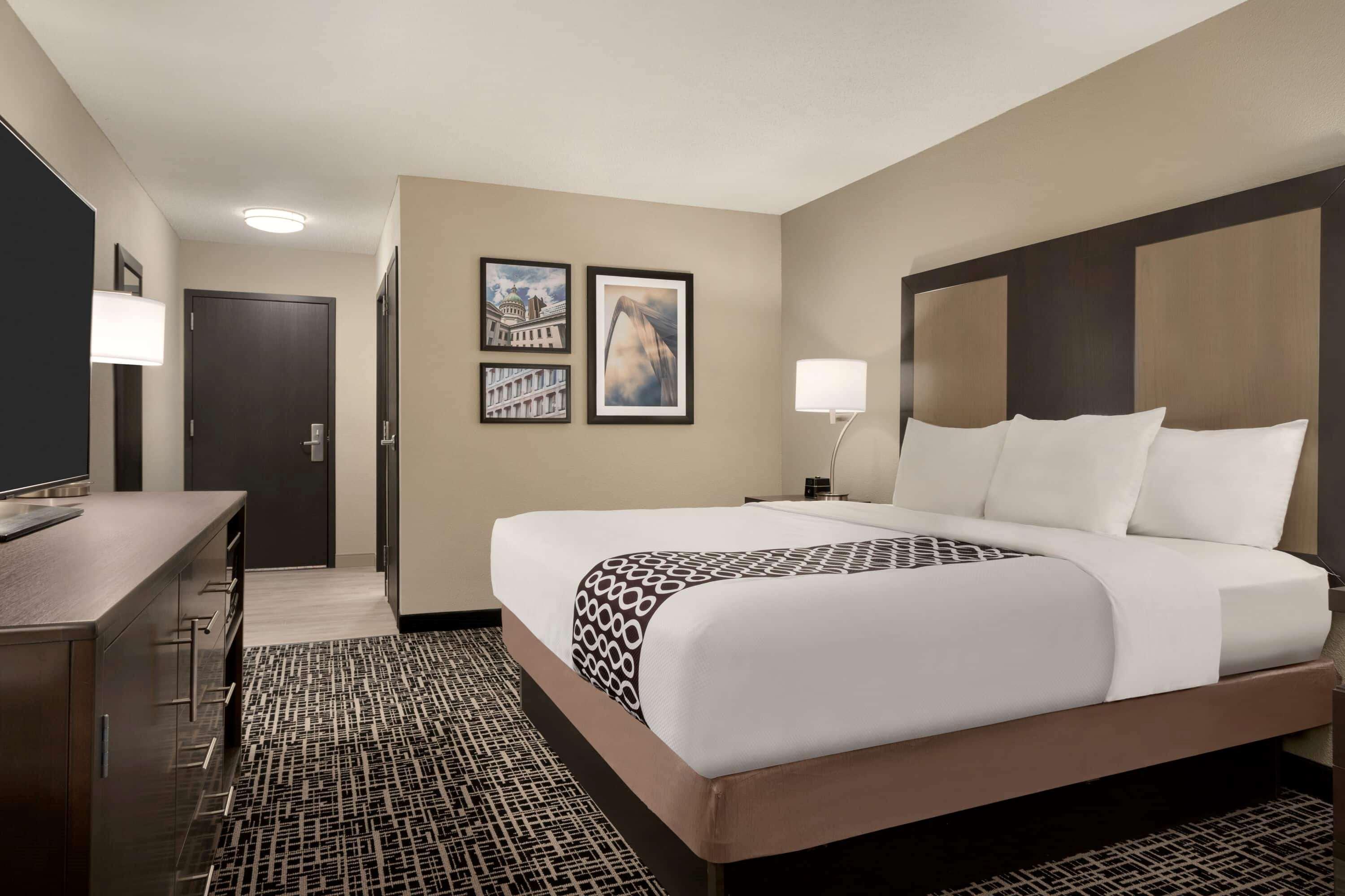 La Quinta Inn & Suites By Wyndham St Louis Route 66 Windsor Springs Esterno foto