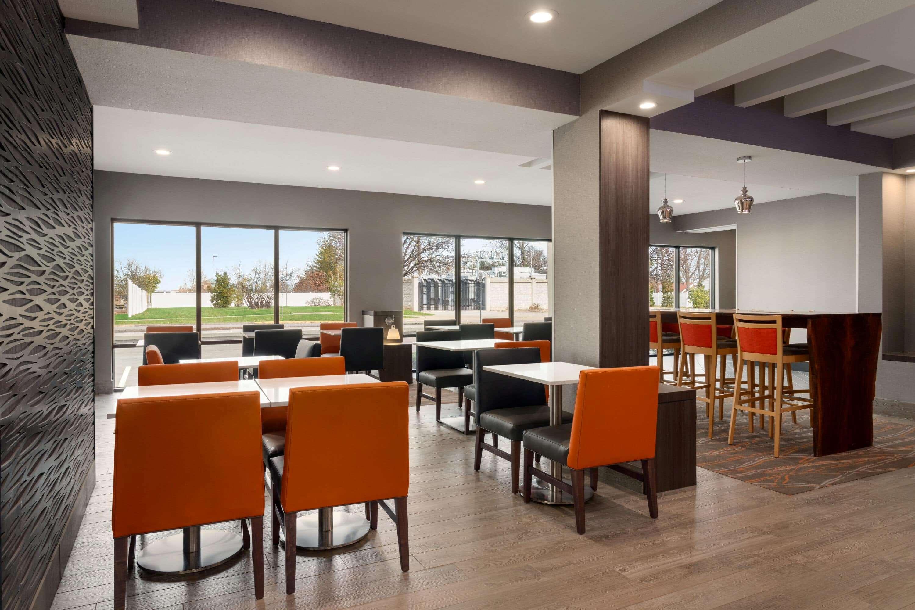 La Quinta Inn & Suites By Wyndham St Louis Route 66 Windsor Springs Esterno foto