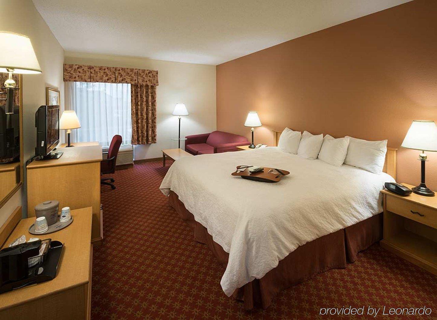 La Quinta Inn & Suites By Wyndham St Louis Route 66 Windsor Springs Esterno foto
