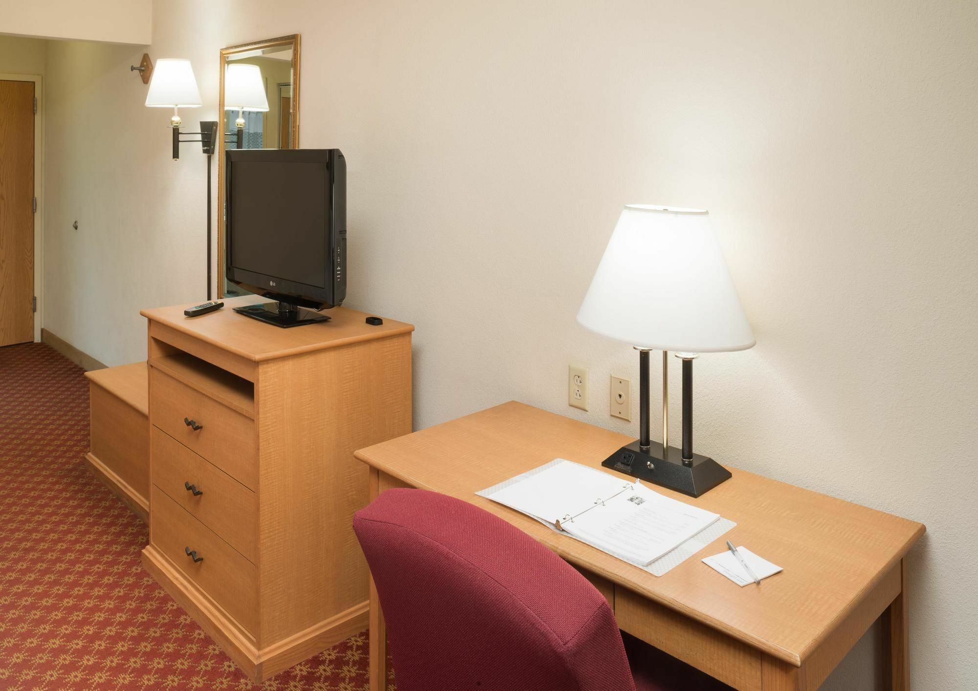 La Quinta Inn & Suites By Wyndham St Louis Route 66 Windsor Springs Esterno foto